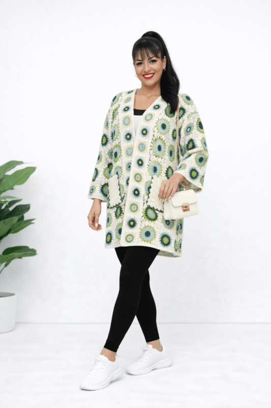 Stylowy kardigan z  włoskiej wełny