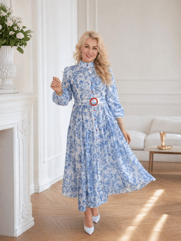 Długa sukienka w niebieskie kwiaty  wiosna lato na każdą okazje